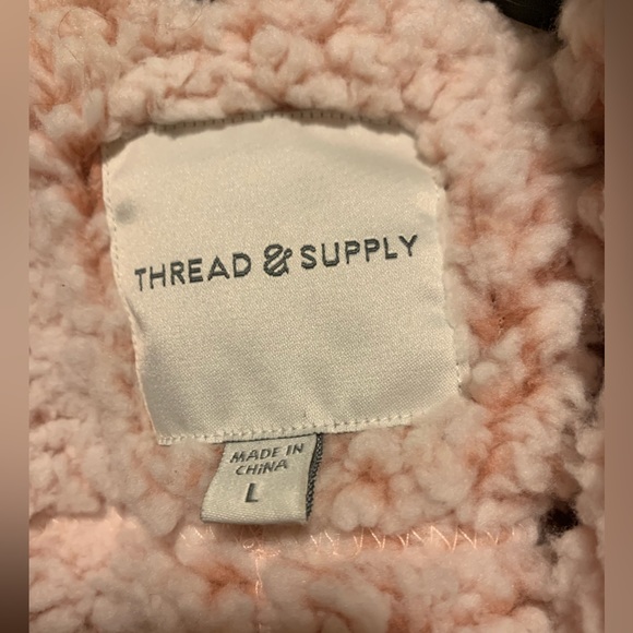 Light Pink Cozy Fluffy Sherpa Vest - just like new! Size L - Picture 2 of 6